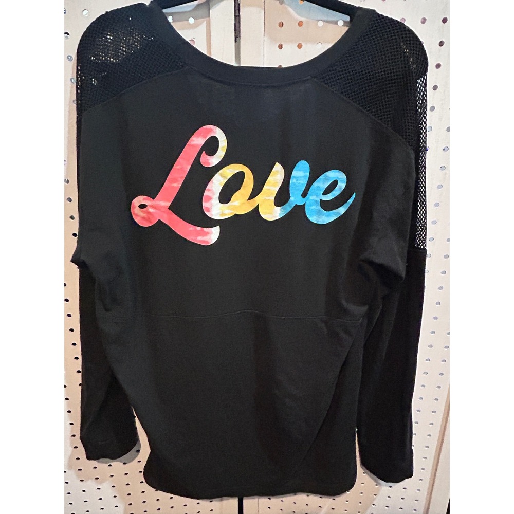 No Boundaries Love Heart Black Long Sleeve Mesh Shoulder Top Juniors‎ XL